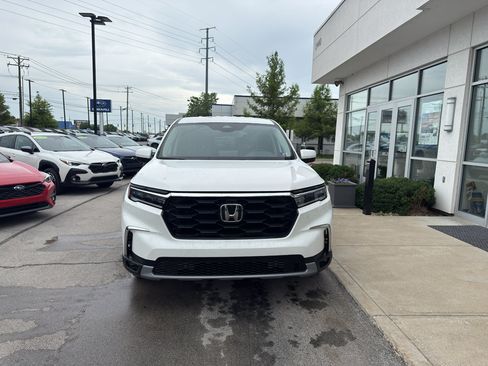 Used 2023 Honda Pilot EX-L image 8