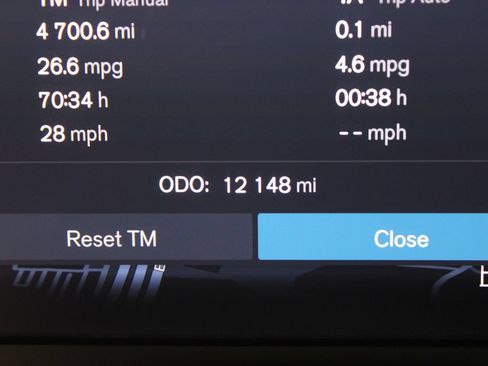 Used 2026 Volvo XC40 B5 Plus AWD/4WD image 11
