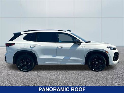 New 2026 Volkswagen Tiguan SE R-Line FWD image 6