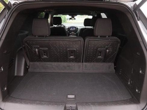 Used 2023 Chevrolet Traverse LT image 7
