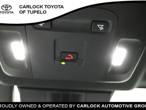 Used 2025 Toyota Camry SE w/ Convenience Package FWD image 24