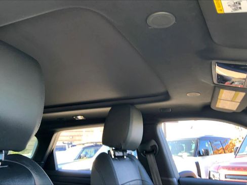 Used 2023 Land Rover Range Rover Evoque R-Dynamic S image 12