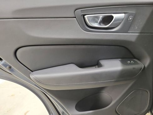 Certified 2024 Volvo XC60 B5 Plus w/ Protection Package Premier image 15