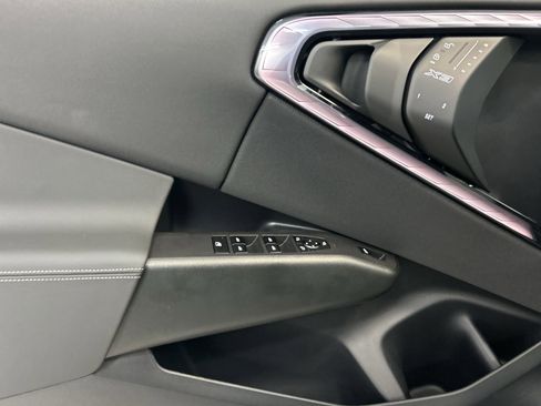 Used 2025 BMW X3 xDrive30i w/ Convenience Package image 4