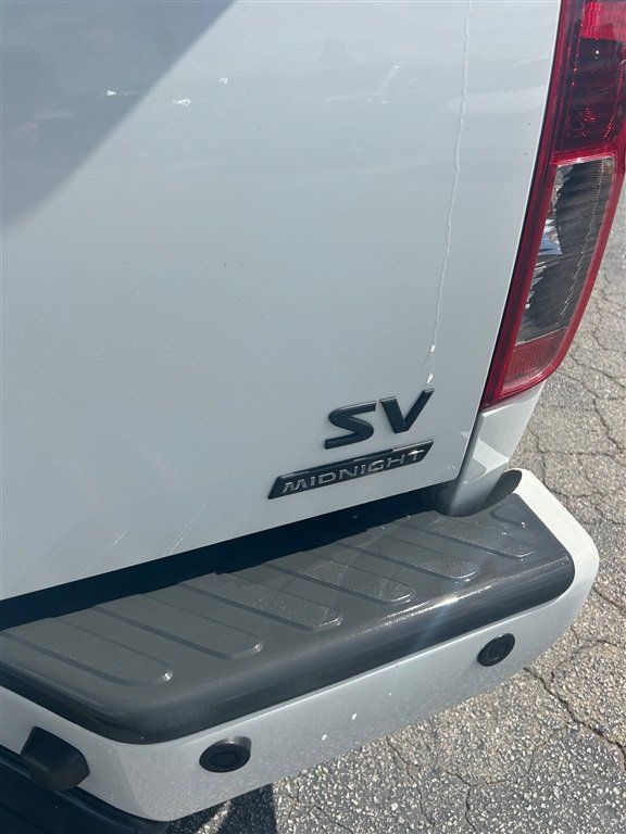 Used 2021 Nissan Frontier SV w/ Midnight Edition Floor Mats RWD image 4