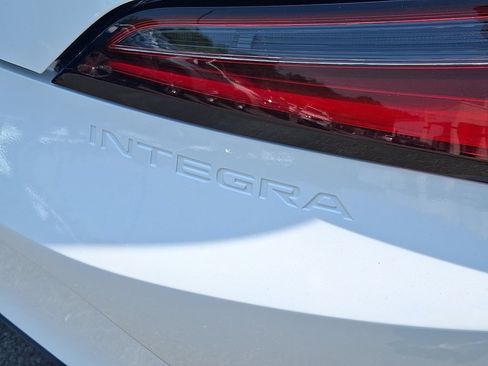 Certified 2026 Acura Integra FWD image 32