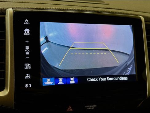 Used 2018 Honda Pilot Touring image 23