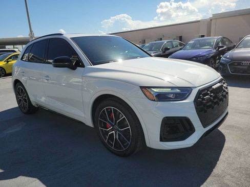 Certified 2025 Audi SQ5 Premium Plus AWD/4WD image 8