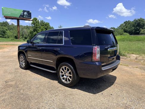 Used 2018 GMC Yukon Denali w/ Denali Ultimate Package RWD image 3