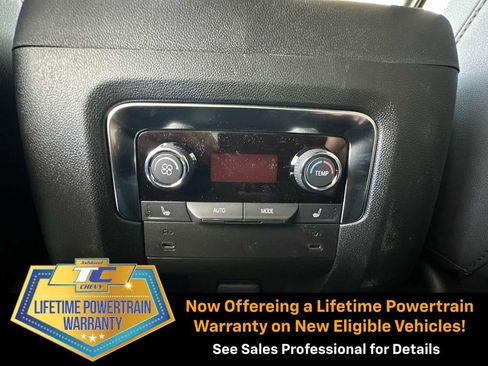 New 2025 Chevrolet Suburban Premier image 21