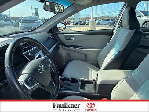 Certified 2016 Toyota Camry SE image 21