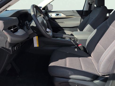 New 2026 Ford Explorer Active RWD image 9