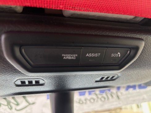 Used 2022 Jeep Gladiator Rubicon w/ Cold Weather Group image 31