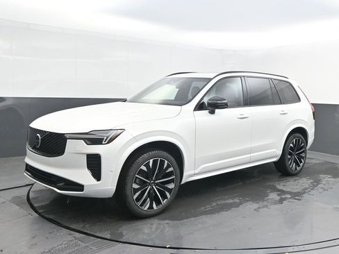 New 2026 Volvo XC90 B6 Ultra w/ Lounge Package AWD/4WD image 1