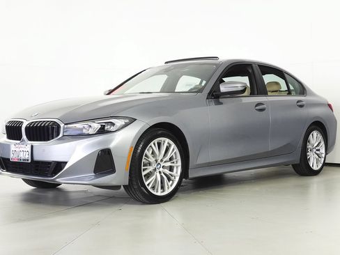 Used 2023 BMW 330i Sedan w/ Convenience Package RWD image 2
