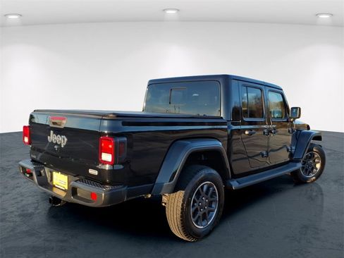 Used 2020 Jeep Gladiator Overland w/ Popular Equipment Package image 8