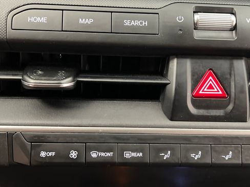 Used 2025 Kia K4 FWD image 47