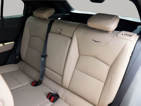 Used 2024 Cadillac XT4 Luxury w/ Cold Weather Package image 24