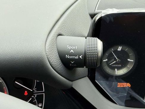 New 2025 Lexus ES 350 350 image 16