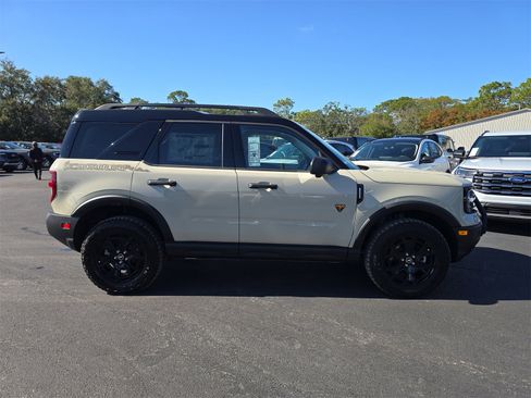 New 2025 Ford Bronco Sport Badlands w/ Sasquatch Badlands Package image 3