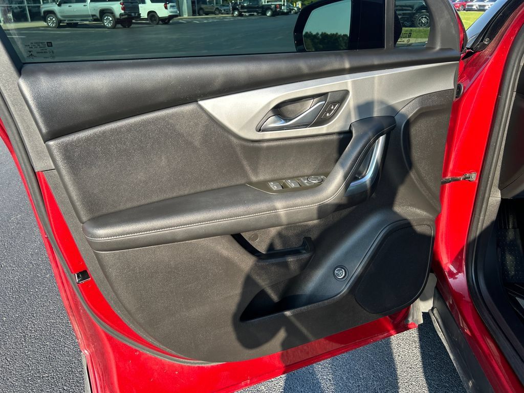 Used 2021 Chevrolet Blazer LT AWD/4WD image 12