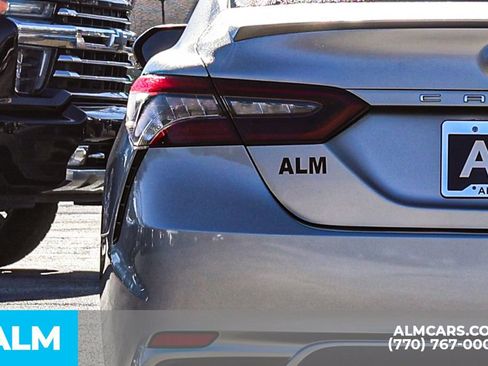 Used 2024 Toyota Camry XSE image 12