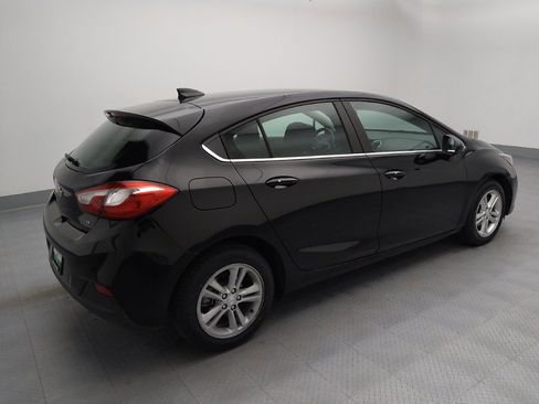 Used 2018 Chevrolet Cruze LT w/ Convenience Package image 10