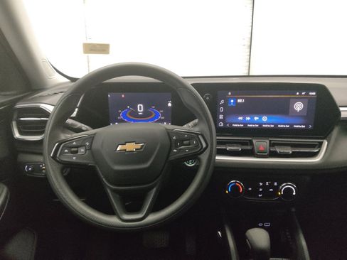 Used 2024 Chevrolet TrailBlazer LS w/ LS Convenience Package FWD image 22