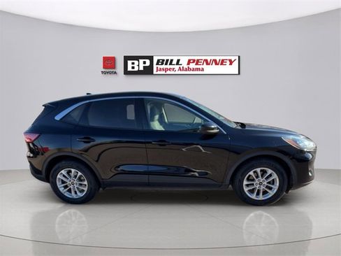 Used 2020 Ford Escape SE image 6