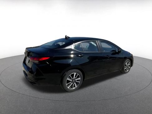 Used 2025 Nissan Versa SV image 15