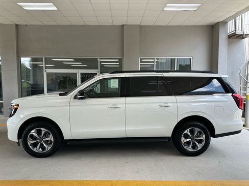 Used 2027 Ford Expedition Max Active AWD/4WD image 4
