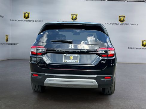 Used 2025 Honda Pilot EX-L image 6