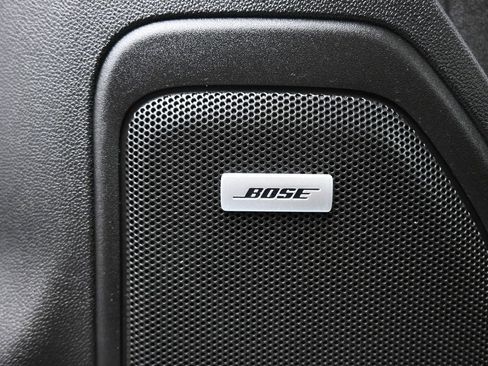 Used 2022 Chevrolet Silverado 2500 High Country w/ Safety Package II image 11