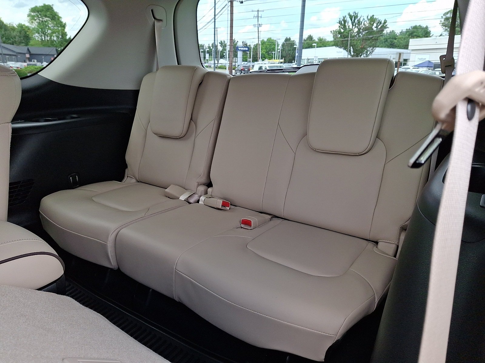 Certified 2024 Nissan Armada Platinum w/ Captain's Chairs Package AWD/4WD image 11