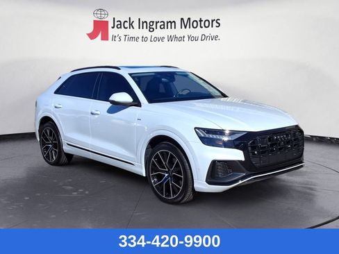 Used 2023 Audi Q8 Premium Plus image 7