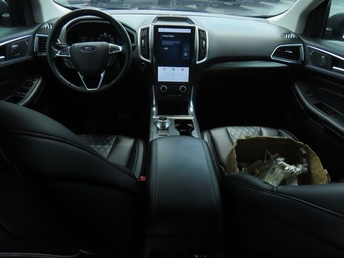 Used 2023 Ford Edge Titanium AWD/4WD image 24