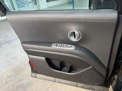 Used 2026 Hyundai Palisade SEL FWD image 23