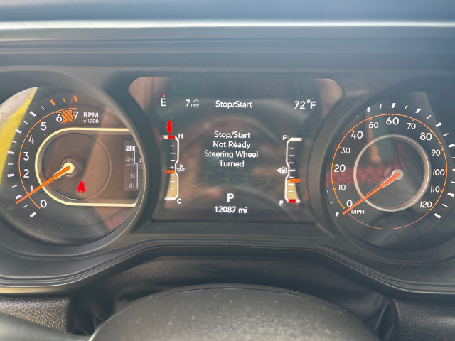 Used 2024 Jeep Wrangler Unlimited Rubicon AWD/4WD image 25