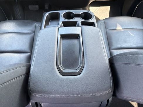 Used 2025 GMC Sierra 1500 SLT AWD/4WD image 15