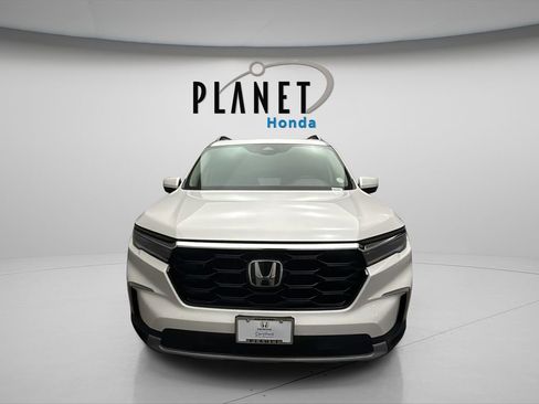 Certified 2023 Honda Pilot Touring image 8