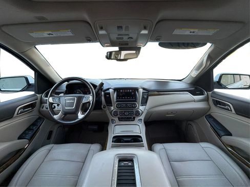 Used 2017 GMC Yukon Denali w/ Open Road Package AWD/4WD image 23