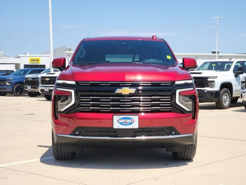 Used 2026 Chevrolet Tahoe High Country AWD/4WD image 2
