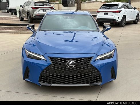 Used 2021 Lexus IS 300 w/ Comfort Package RWD image 9