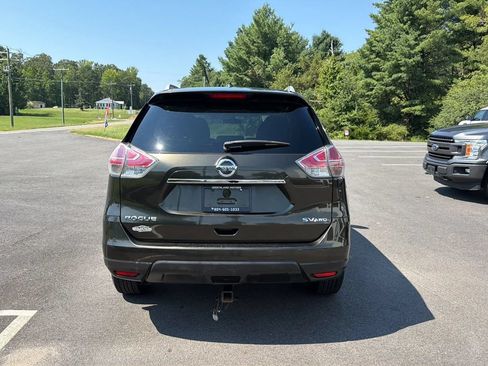 Used 2015 Nissan Rogue SV w/ SV Family Package AWD/4WD image 6