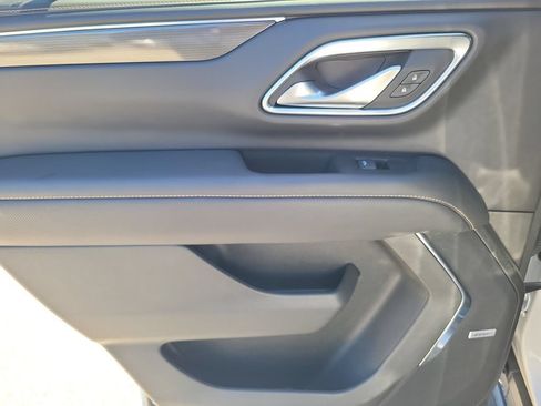 Used 2023 GMC Yukon AT4 w/ AT4 Premium Plus Package AWD/4WD image 14