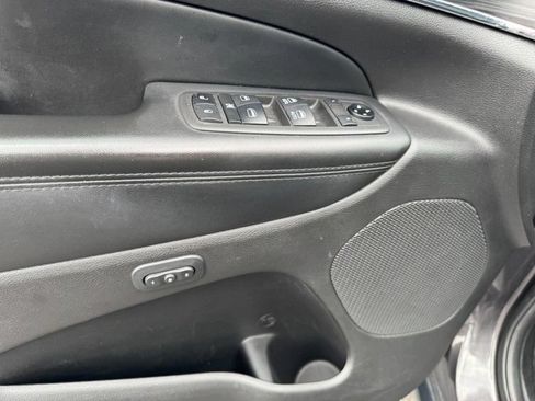 Used 2021 Jeep Grand Cherokee Limited AWD/4WD image 16