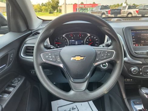 Used 2021 Chevrolet Equinox LT image 18