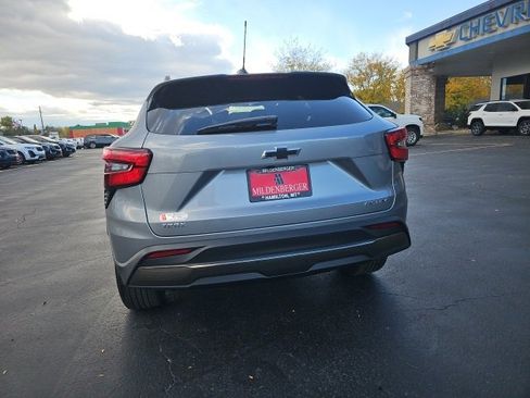 New 2026 Chevrolet Trax ACTIV w/ Sunroof Package image 53