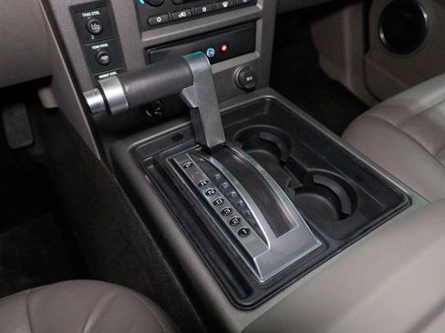 Used 2003 HUMMER H2 w/ Preferred Equipment Group image 57