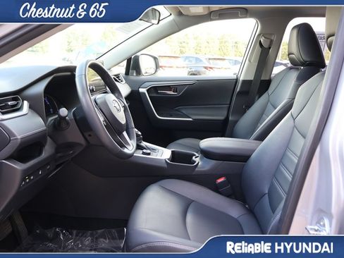 Used 2025 Toyota RAV4 XLE Premium w/ Weather Package AWD/4WD image 23